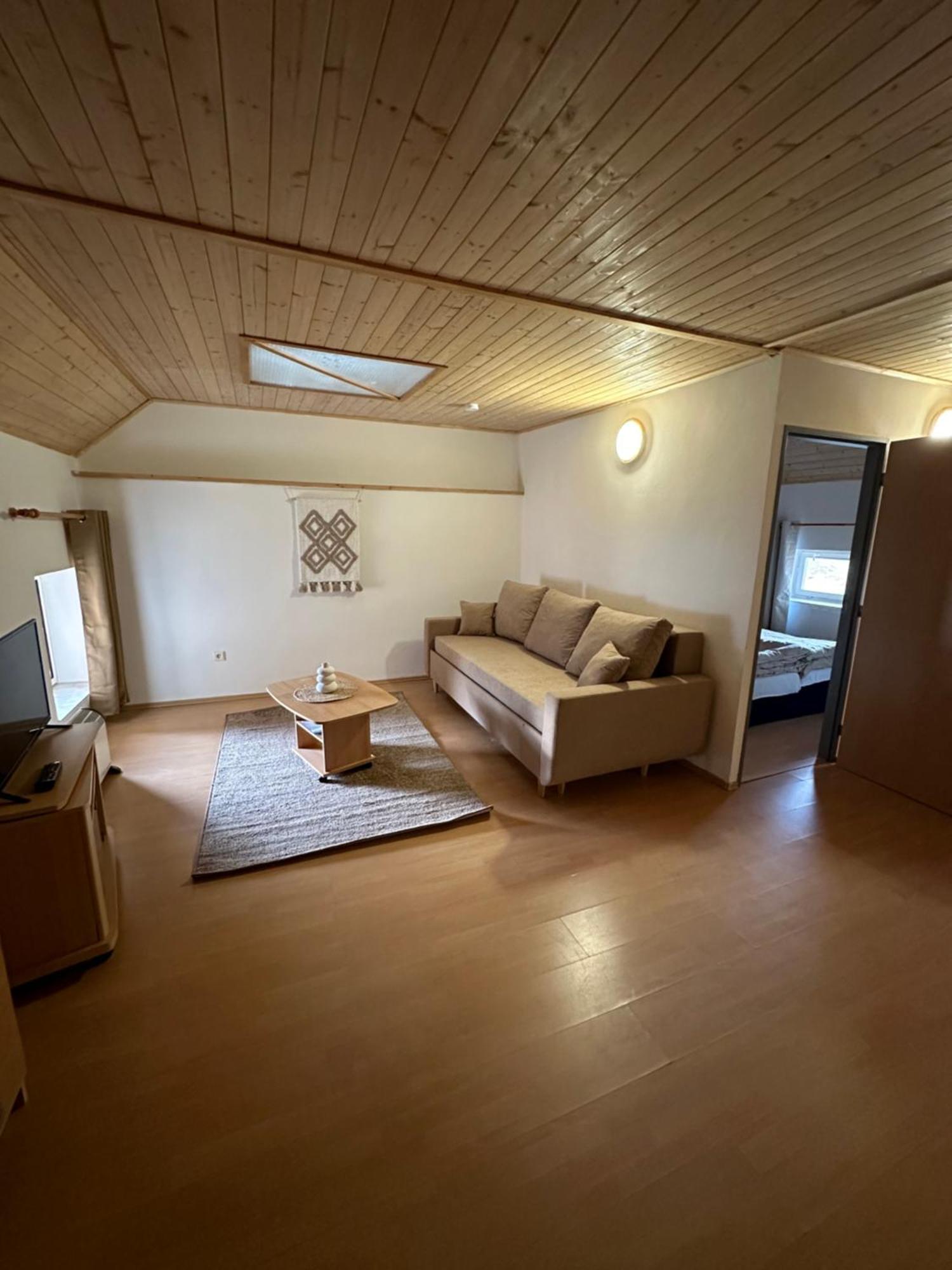 Apartment Dehtare 외부 사진